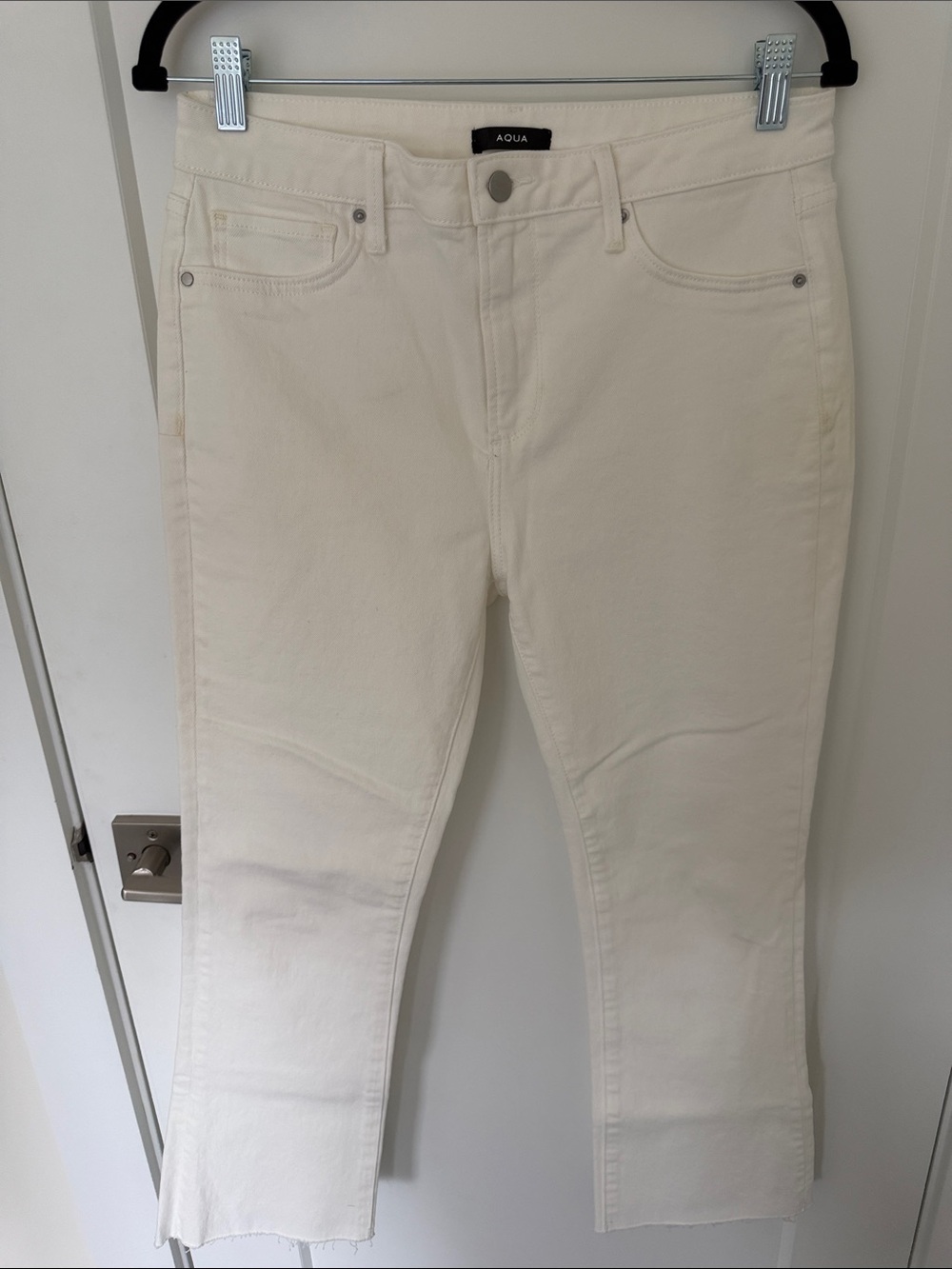 Aqua Cream Cropped Straight Jeans